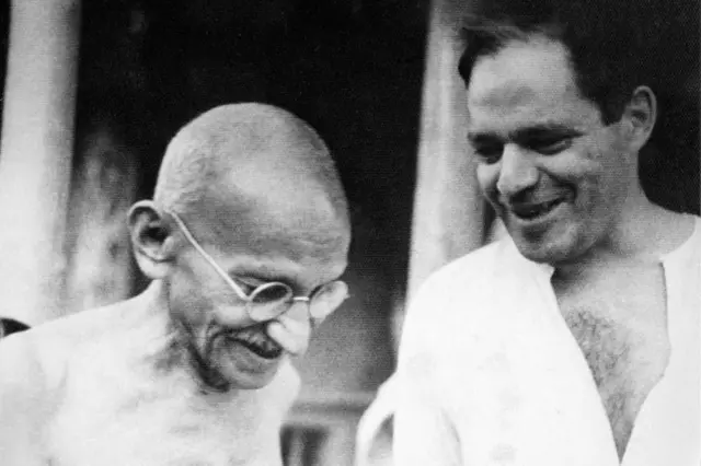 మహాత్మా గాంధీ, ఆయన బయోగ్రాపర్ లూయిస్ ఫిషర్