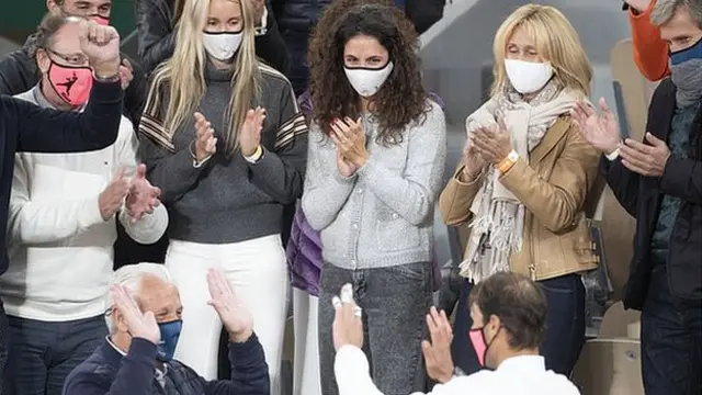 Rafael Nadal celebrates winning the 2020 French Open title with his family