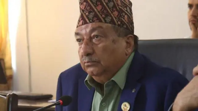 अर्थ समितिका सभापति सन्तोष चालिसे 