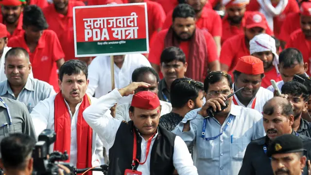 अखिलेश यादव