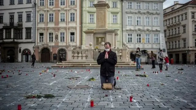 Мемориал жертвам ковида в Праге