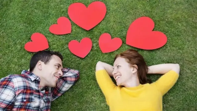 ప్రేమికులు ( ప్రతీకాత్మక చిత్రం)