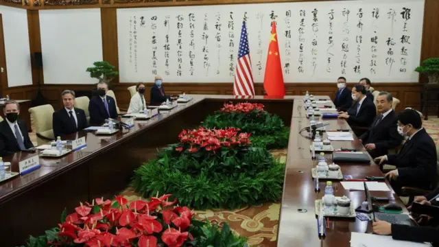 চীনে শীর্ষ কুটনীতিকদের সাথে বৈঠক করেন ব্লিঙ্কেন