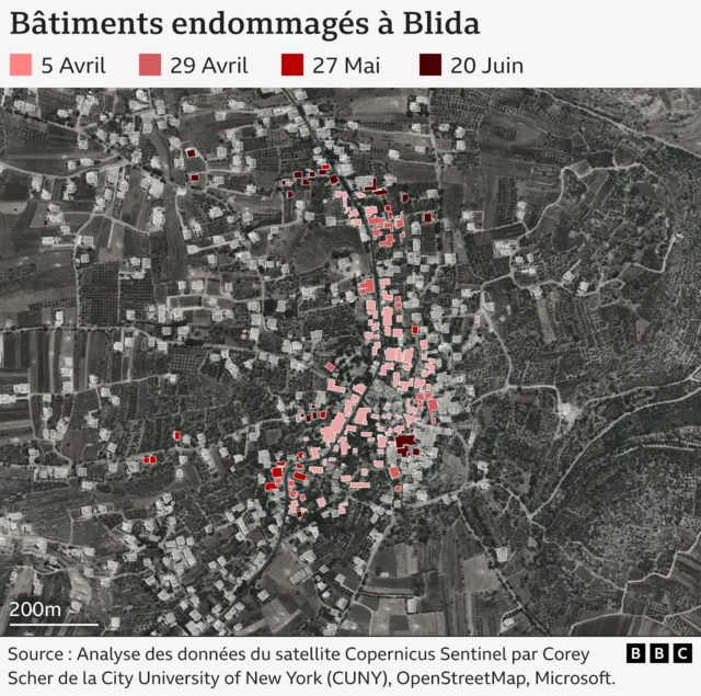 Carte illustrée montrant l'emplacement des bâtiments endommagés à Blida