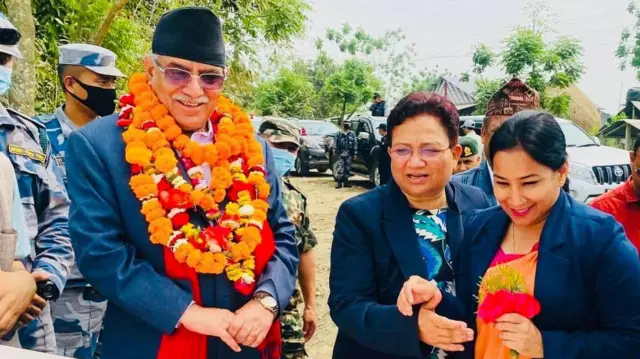 प्रचण्ड र रेणु दाहाल