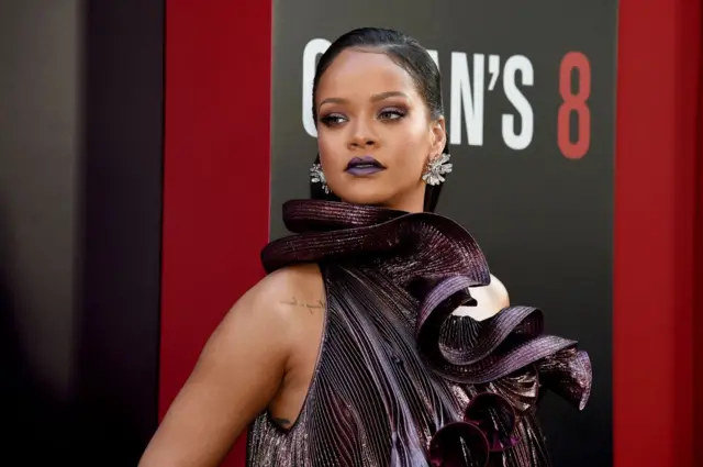 Rihanna at Ocrean's 8 red carpet
