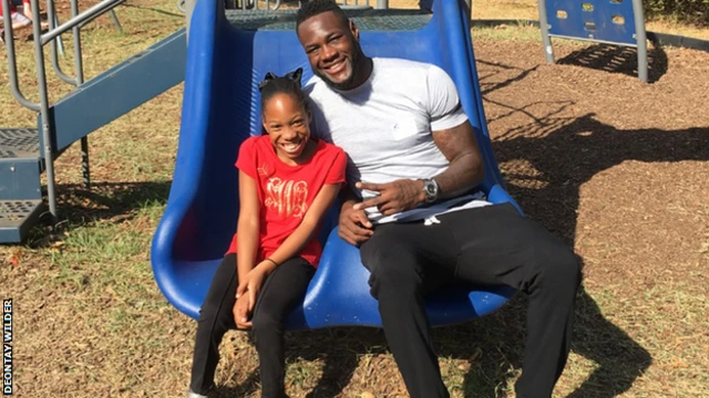 وایلدر در کنار دخترش ناییا