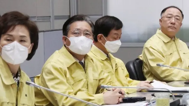 Para menteri Korea Selatan rapat soal virus corona