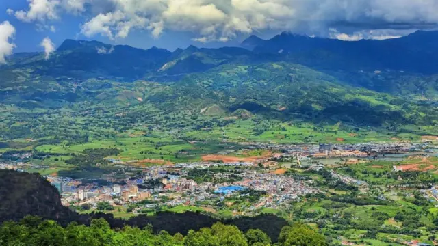 တရုတ်နယ်စပ်မှာ ရှိတဲ့ လောက်ကိုင်