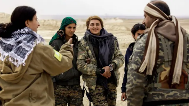 Fırat'ın Gazabı harekatına katılan SDG savaşçıları