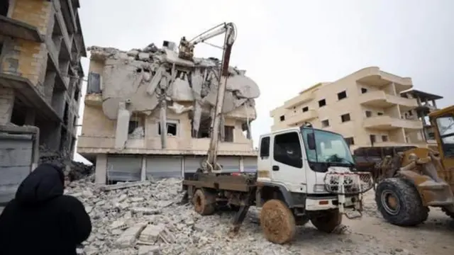 Suriyada zəlzələ Türkiyədə zəlzələ Hələb şəhəri dağıntılar altındadır