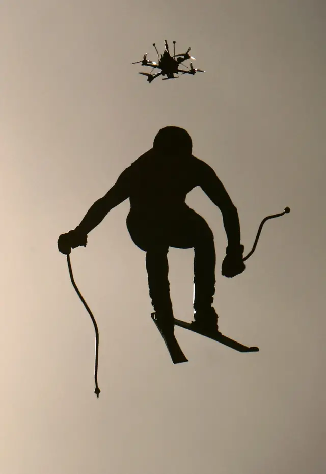 skijaš i dron