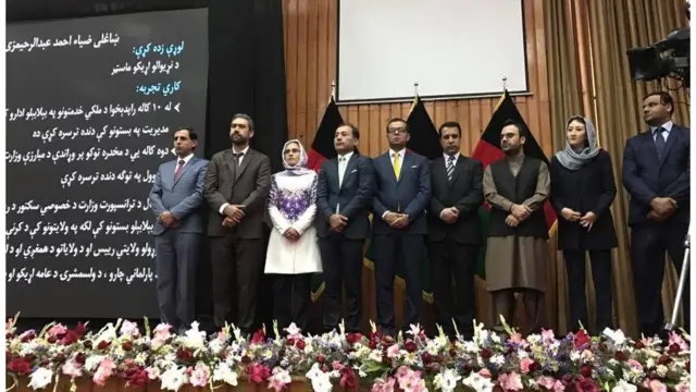 ښاغلي نادري، له لوستو ځوانانو وغوښتل د ګومارنې بهیر پر شفافیت باور وکړي