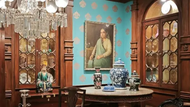 'சோஜ்ஜா மஜானி சமூகம்' என்று அழைக்கப்படும் பார்சிகளின் மக்கள் தொகை, இந்தியாவில் சீராகக் குறைந்து வருகிறது.