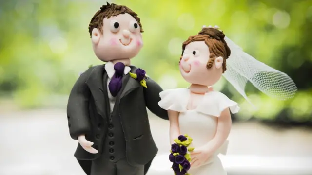 ตุ๊กตาบนเค้กแต่งงาน