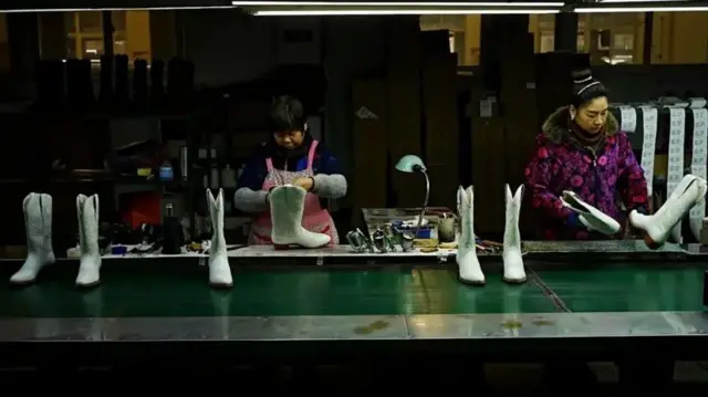 Produk sepatu koboi China