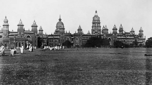 நீதிமன்றம்