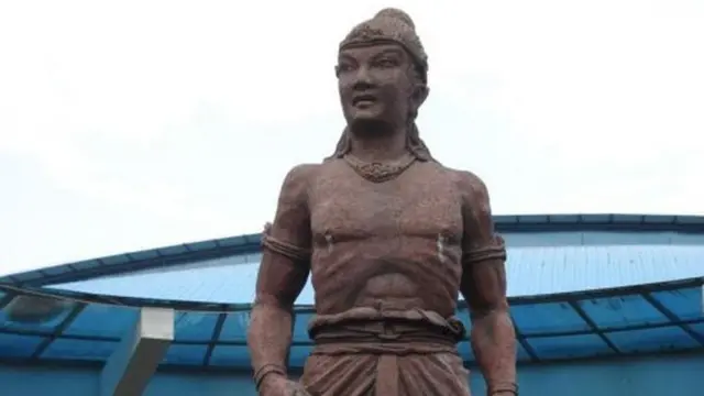 Patung Ken Arok, pendiri Kerajaan Singasari. Sedangkan, masa kejayaan Kerajaan Singasari berada di bawah kekuasaan Raja Kertanegara.