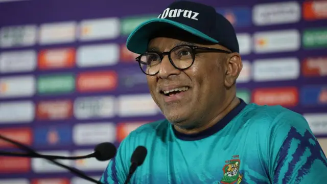 পুনেতে শেষ ম্যাচের আগে হেড কোচ চন্ডিকা হাথুরুসিংহে