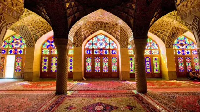 Мечеть Насир аль-Мульк, Іран