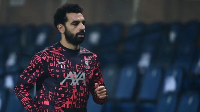 يطالب كلوب بزيادة عدد التبديلات إلى خمسة للتغلب على ظاهرة الإصابات، أبرزها إصابة محمد صلاح بفيروس كورونا