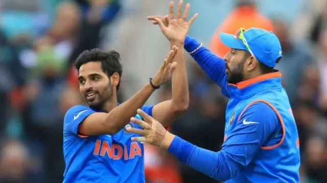 भुवनेश्व और युवराज सिंह