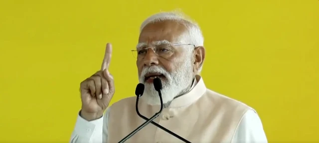 பிரதமர் நரேந்திர மோதி, தி.மு.க, அதிமுக, பாஜக, தேசிய ஜனநாயகக் கூட்டணி