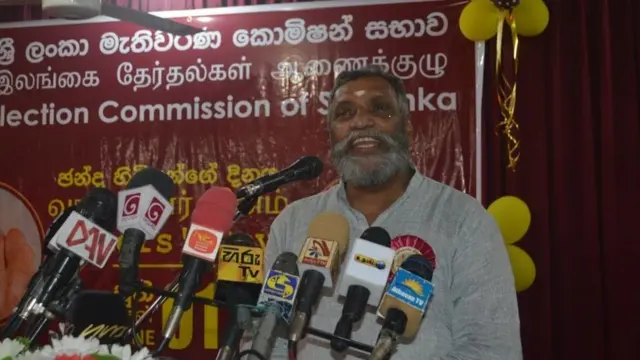 தேர்தல் ஆணையகத்தின் தலைவர் மகிந்த தேசப்பிரிய