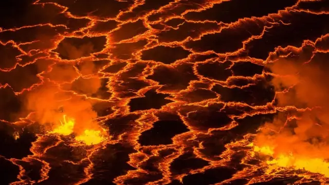 بحيرة النار