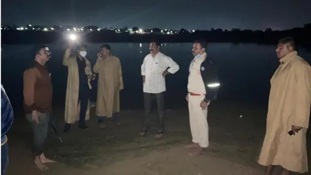 పోలీసులు