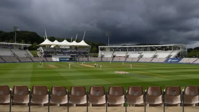 एजिस बाउल मैदान