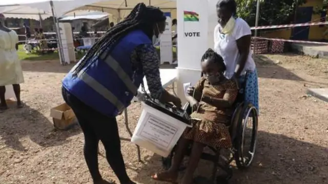 Onye ọlụsị biara ịtụ vootu