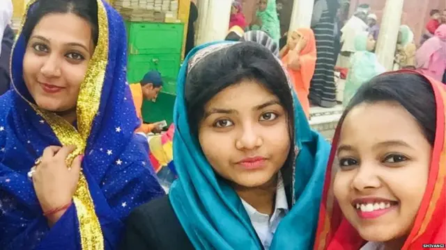 शिवांगी, दीबा और अनुकृति के साथ