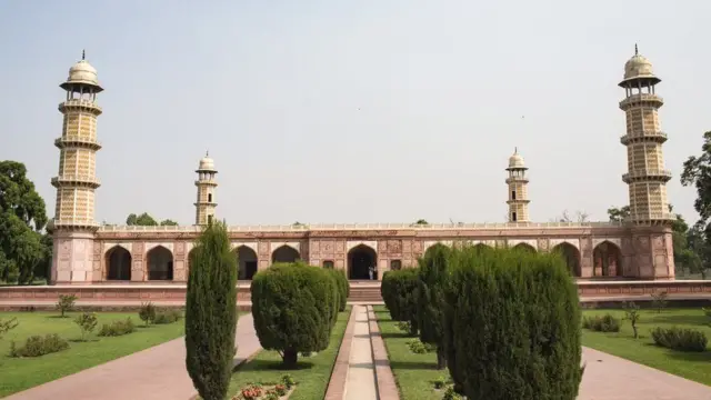 જહાંગીરનો મકબરો