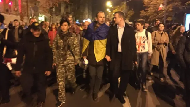 Єгор Соболєв з протестувальниками йде на Банкову