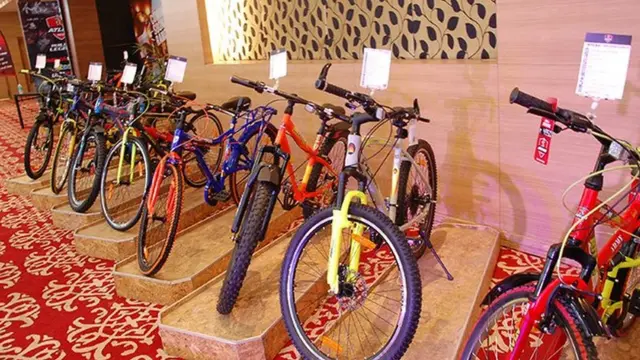 एटलस की फैक्ट्री में कामबंदी और बेरोजगारी की कगार पर कामगार