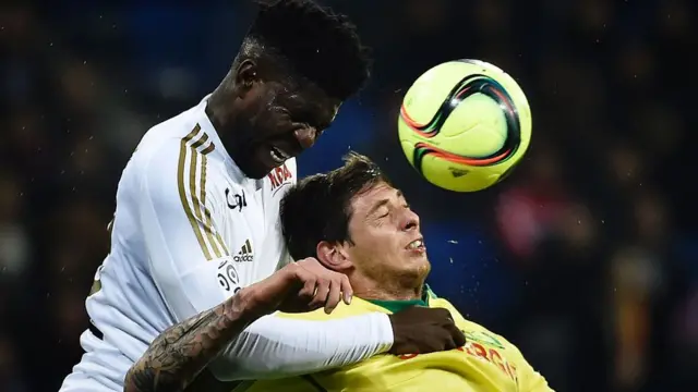 Emiliano Sala en un partido en 2016.