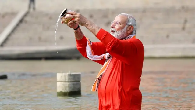 नरेंद्र मोदी