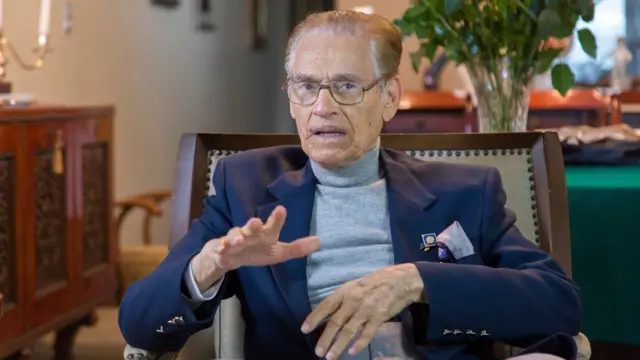 Retratoaposta na loteria pela internetGustavo Gross aos 93 anos