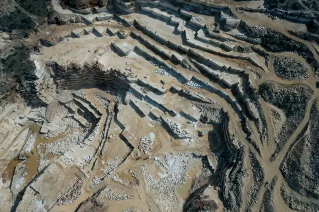 Aydın'da bir taş ocağı görüntüsü.