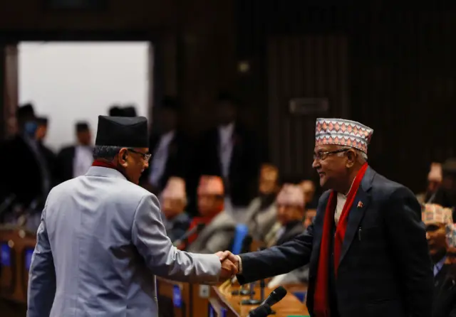 प्रचण्ड र ओली