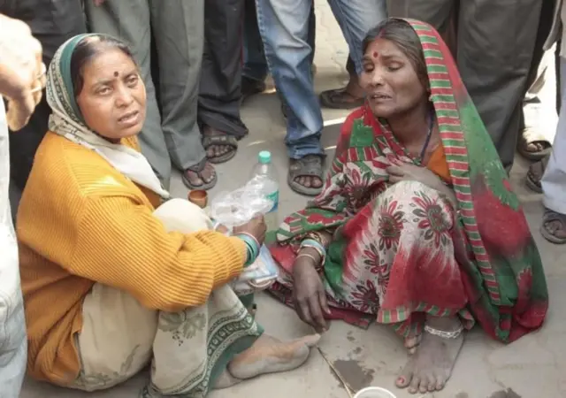 2013 मध्ये आयोजित करण्यात आलेल्या कुंभमेळ्यात चेंगराचेंगरीत 40 हून जास्त लोकांचा मृत्यू झाला.