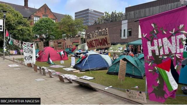 مخيم الاحتجاج الطلابي في نيوكاسيل