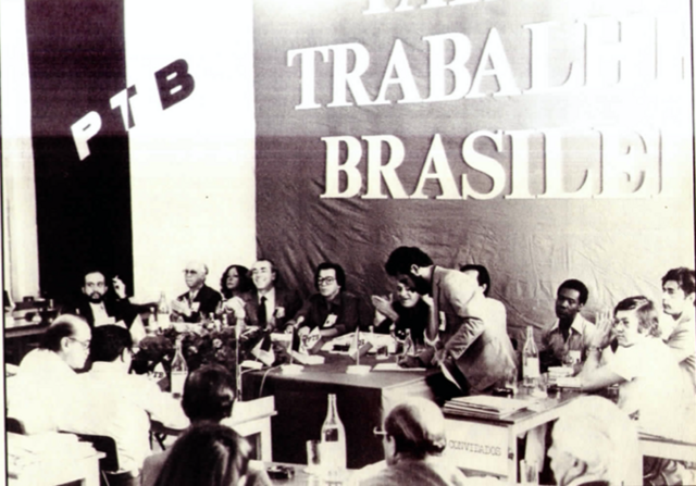 Foto preto e branco de convenção do PTB
