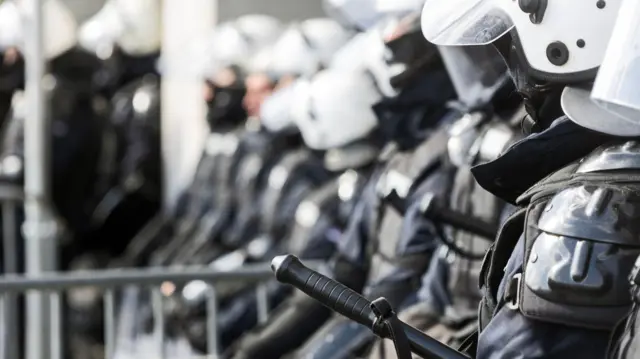 نیروهای پلیس 