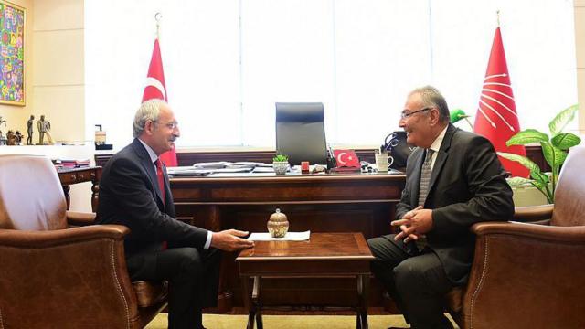 CHP'nin eski genel başkanları Kemal Kılıçdaroğlu ve Deniz Baykal, 2015.