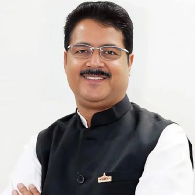 सपा के बाग़ी विधायक राकेश प्रताप सिंह