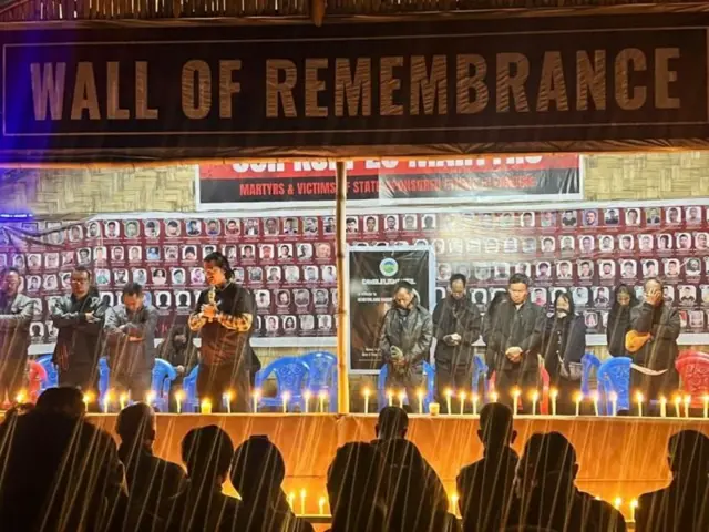 
चुराचांदपूरमध्ये एक श्रद्धांजली सभा आयोजित करण्यात आली होती
