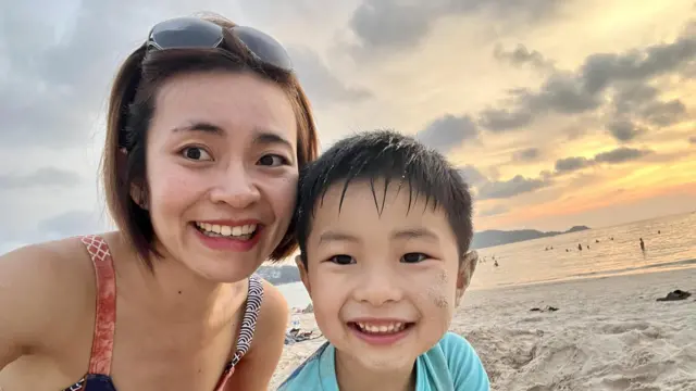 แกว และลูกชาย ที่ตอนนี้ขอไปอยู่ภูเก็ตชั่วคราว