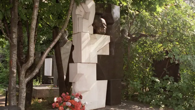 могила хрущева